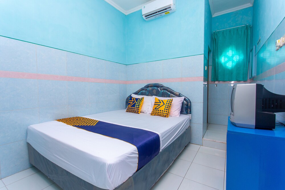 Hotel Budi by OYO Rooms