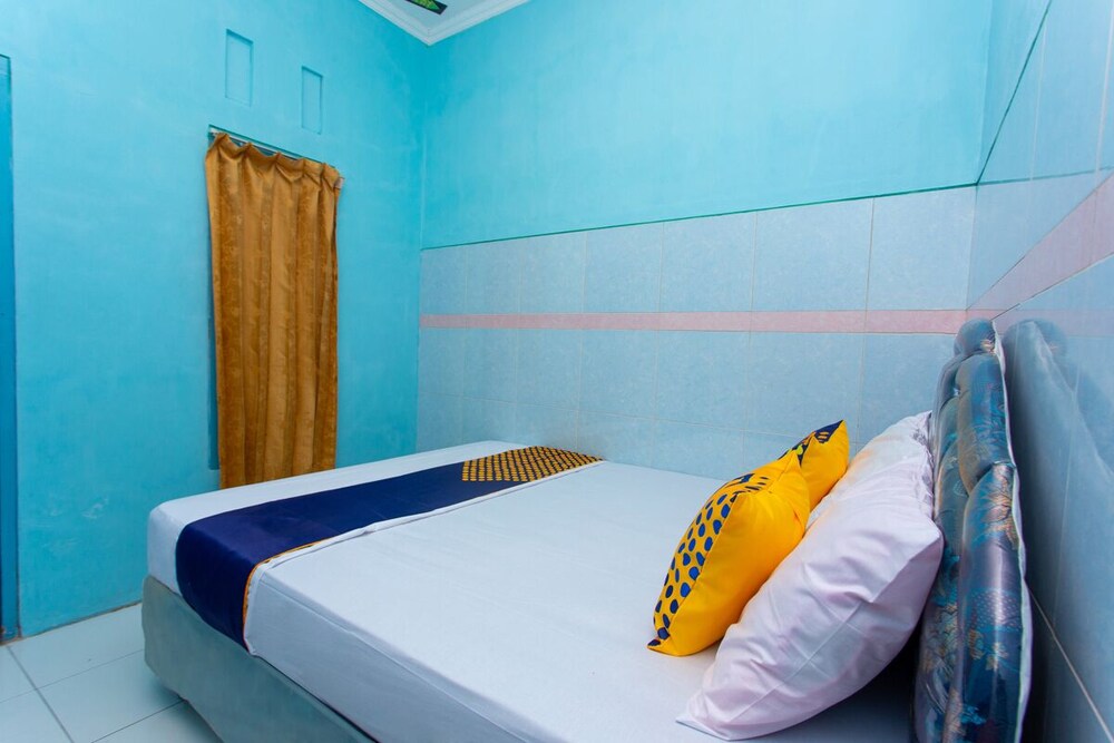 Hotel Budi by OYO Rooms