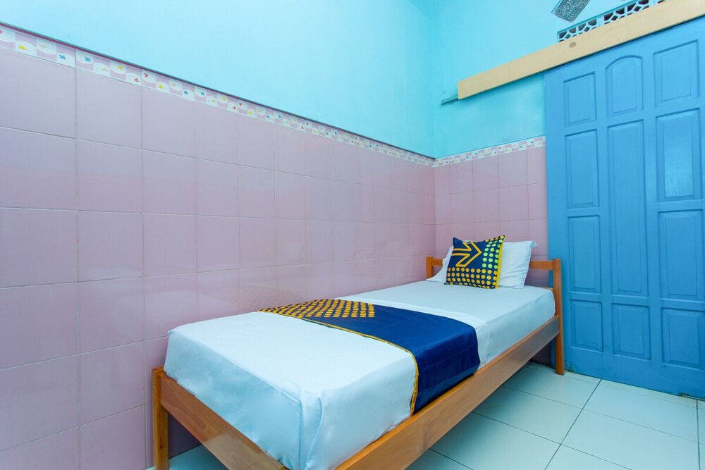 Hotel Budi by OYO Rooms