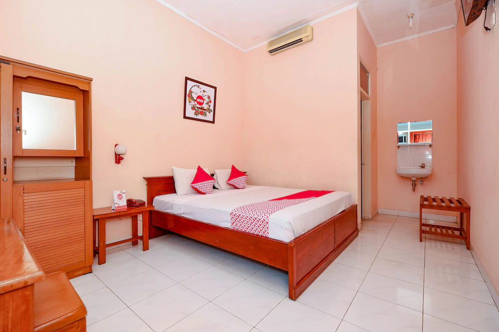 Hotel Wijaya by OYO Rooms