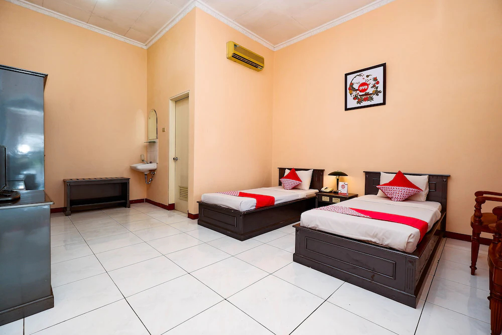 Hotel Wijaya by OYO Rooms