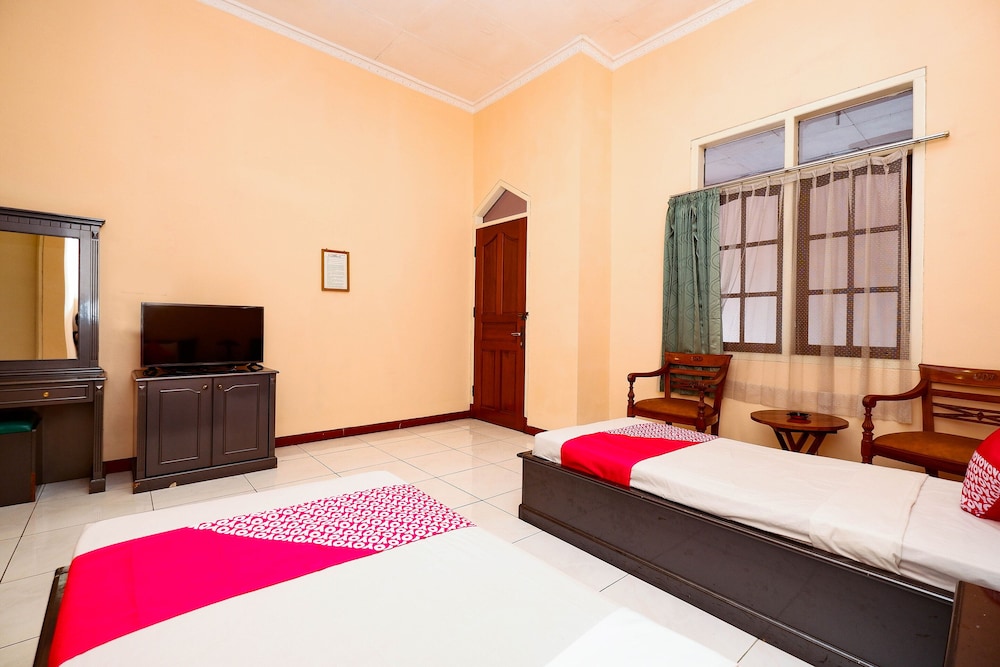 Hotel Wijaya by OYO Rooms
