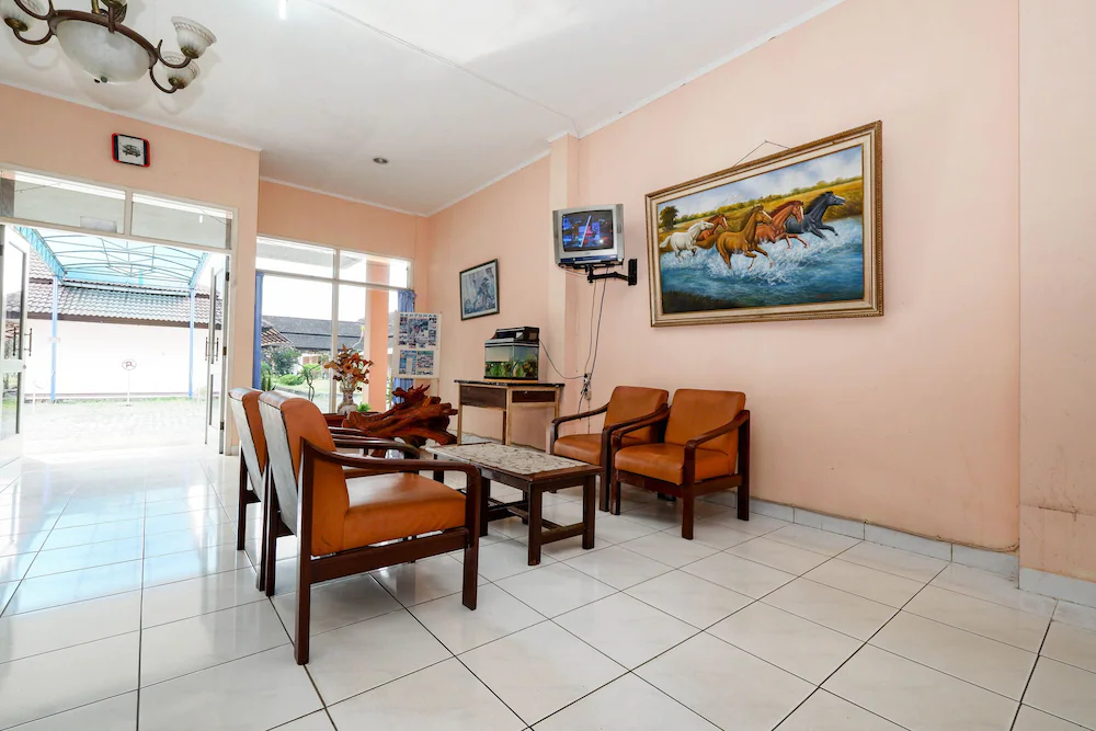 Hotel Wijaya by OYO Rooms