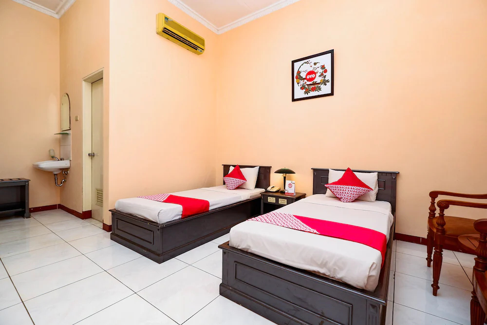 Hotel Wijaya by OYO Rooms