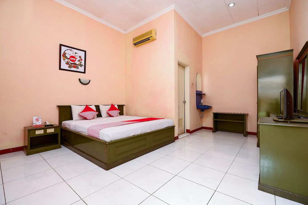 Hotel Wijaya by OYO Rooms