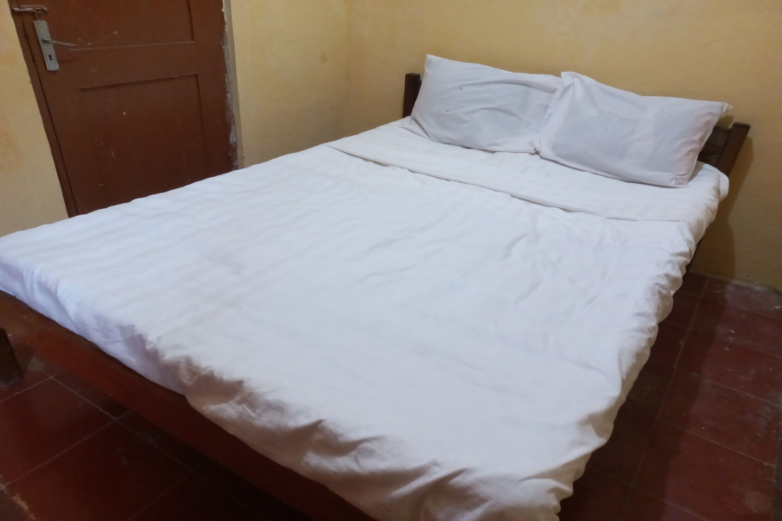 Spot On 93539 Juan Guest House