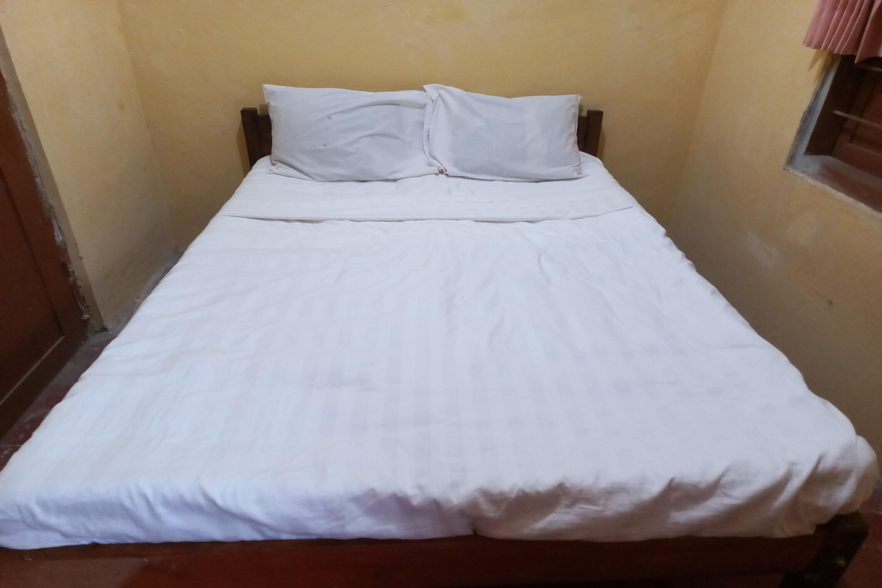 Spot On 93539 Juan Guest House