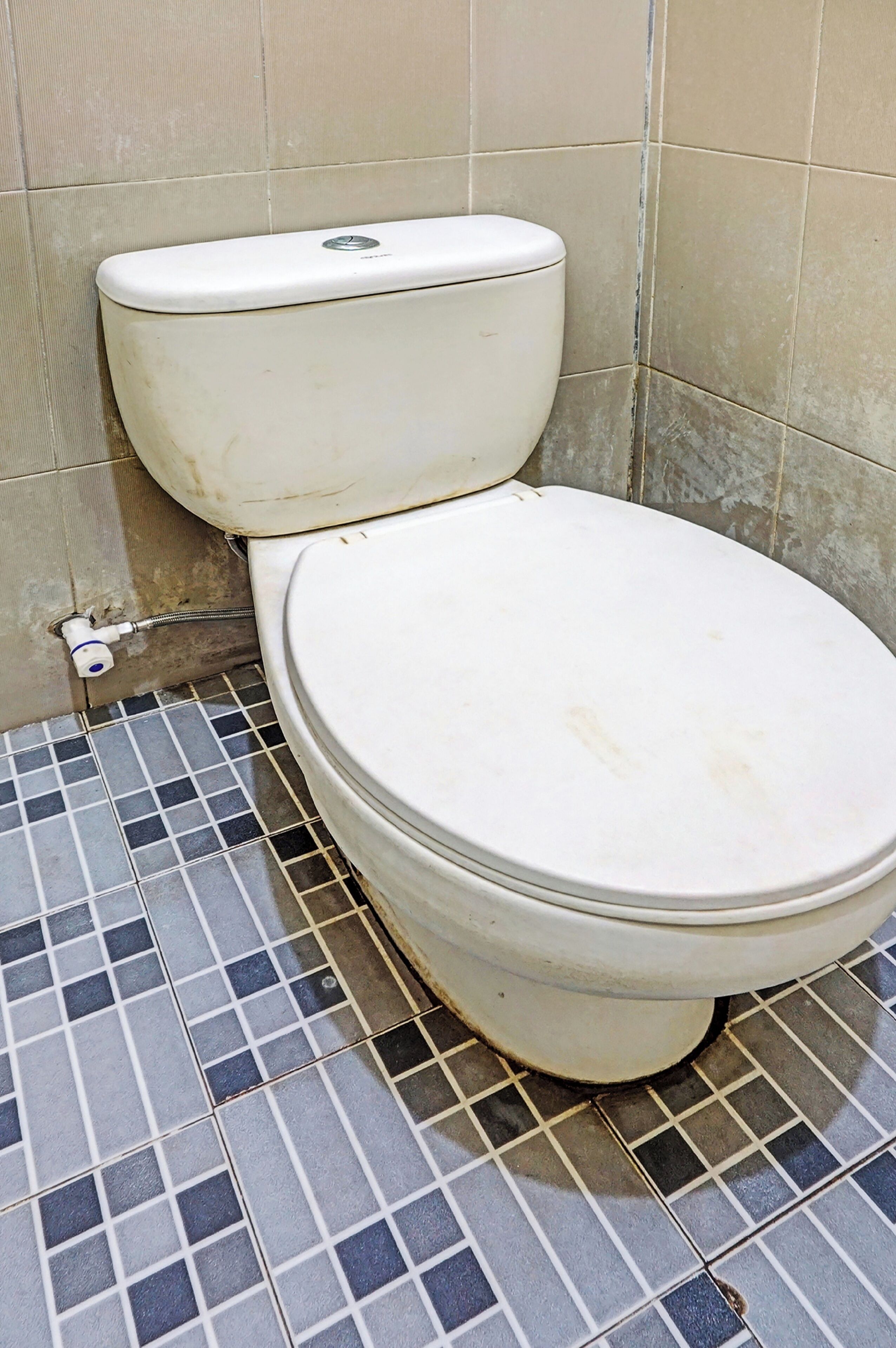 Spot On 94085 Hotel Agung