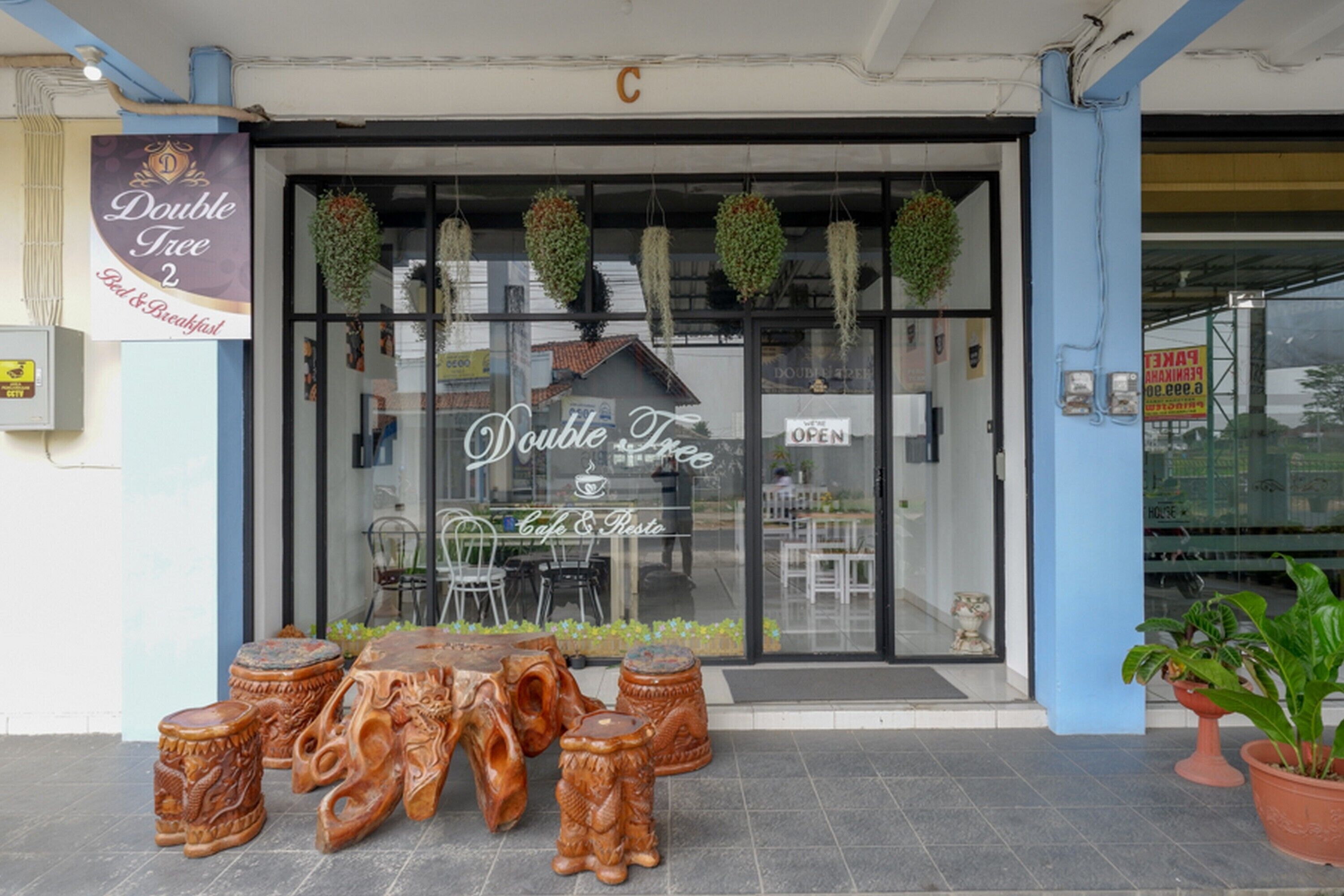 Urbanview Hotel Double Tree Purwokerto by RedDoorz