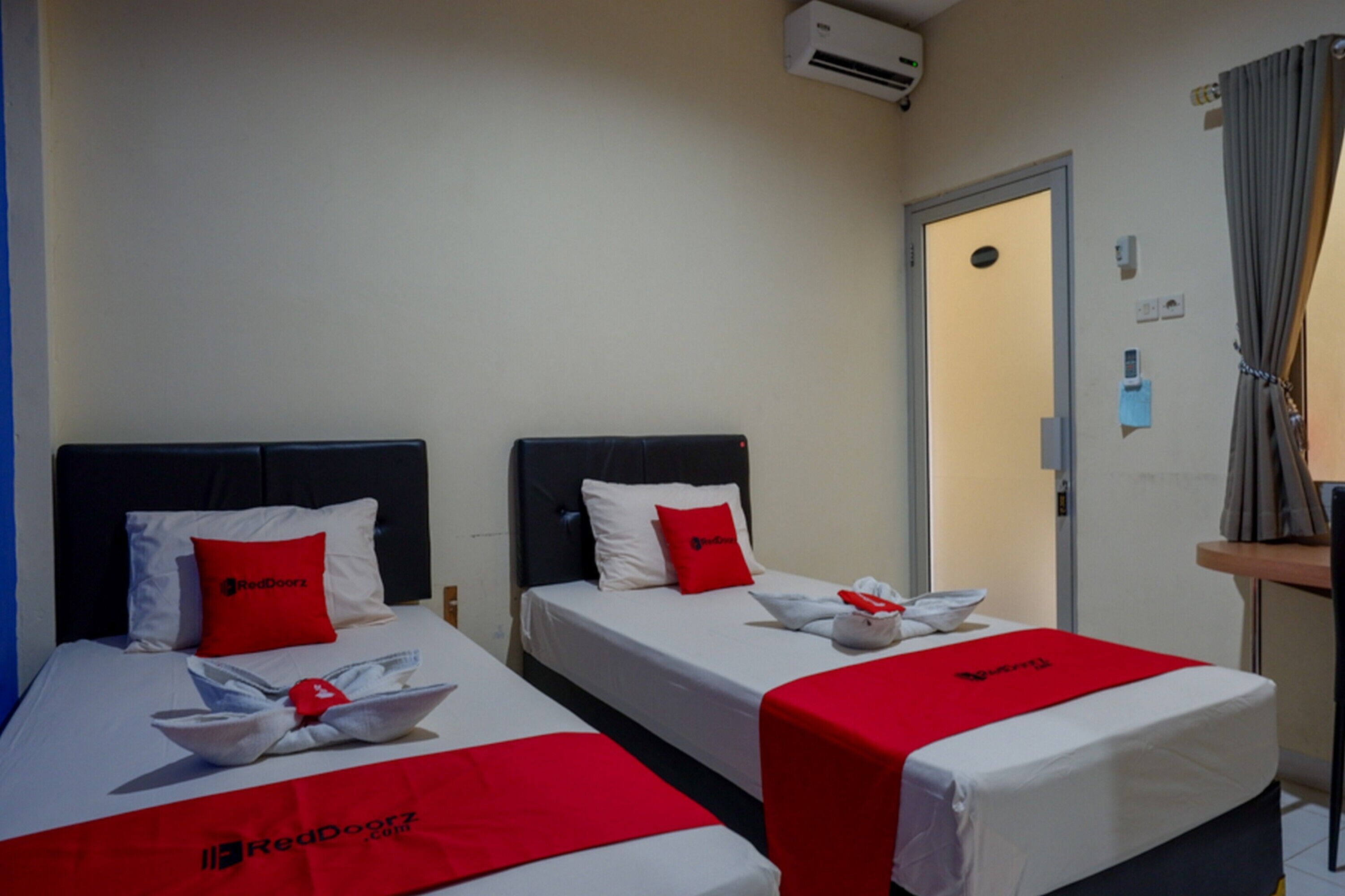 Urbanview Hotel Double Tree Purwokerto by RedDoorz