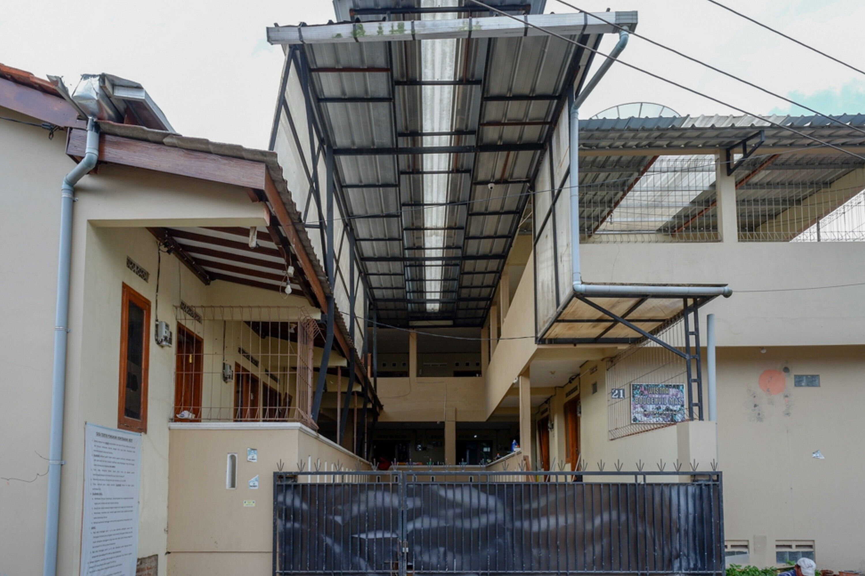 Wisma Bougenuil Mas By RedDoorz