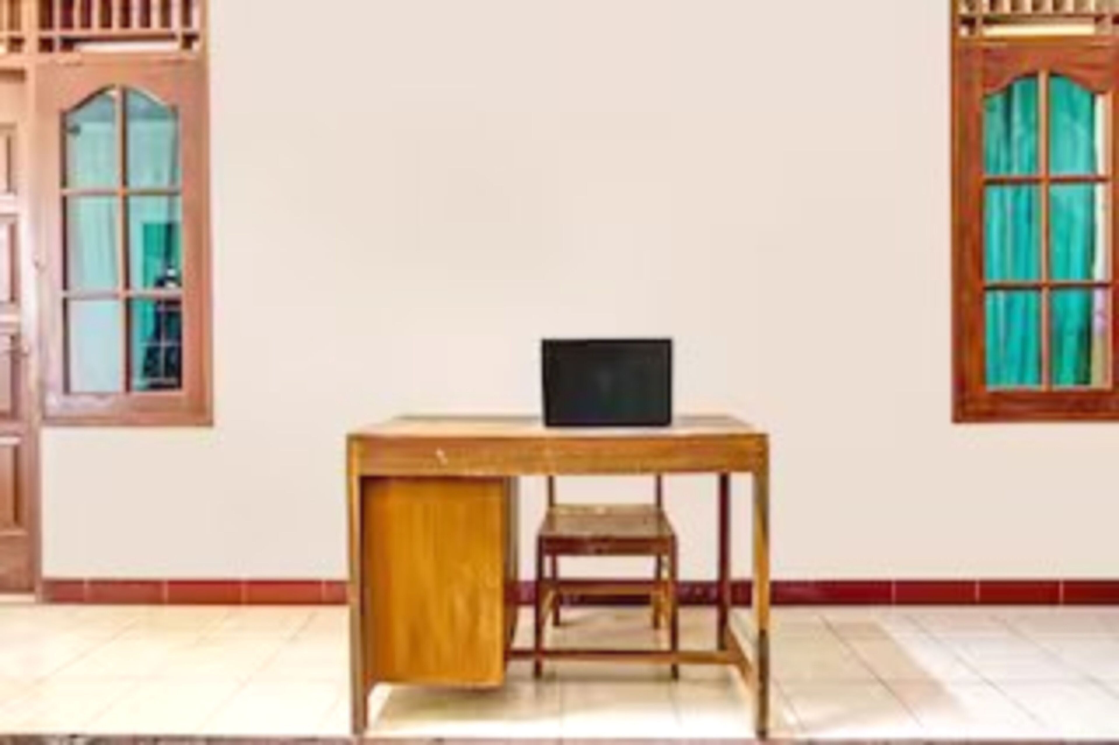 Spot On 92434 Puri Kasih Guest House Syariah