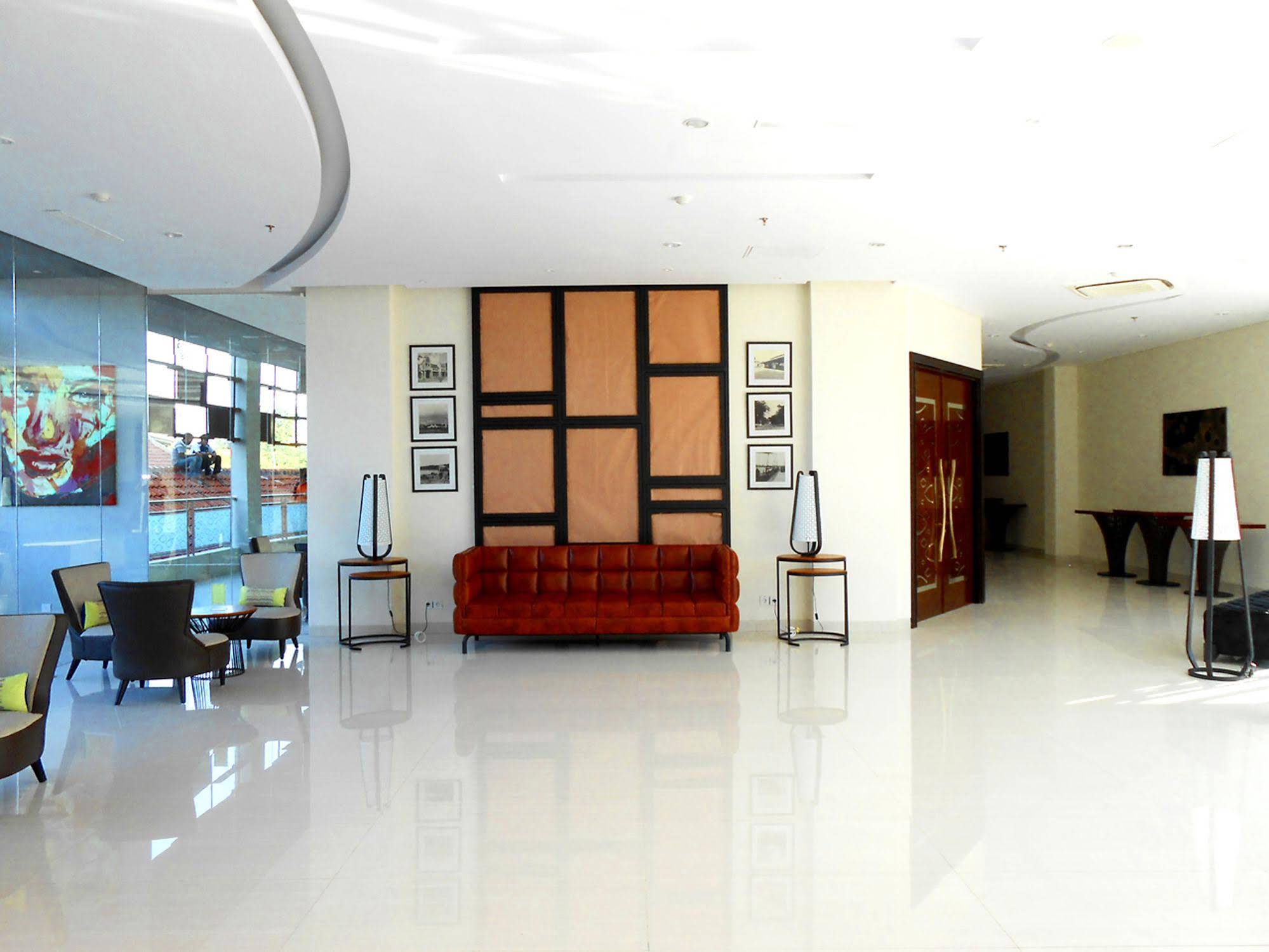 Hotel PrimeBiz Tegal