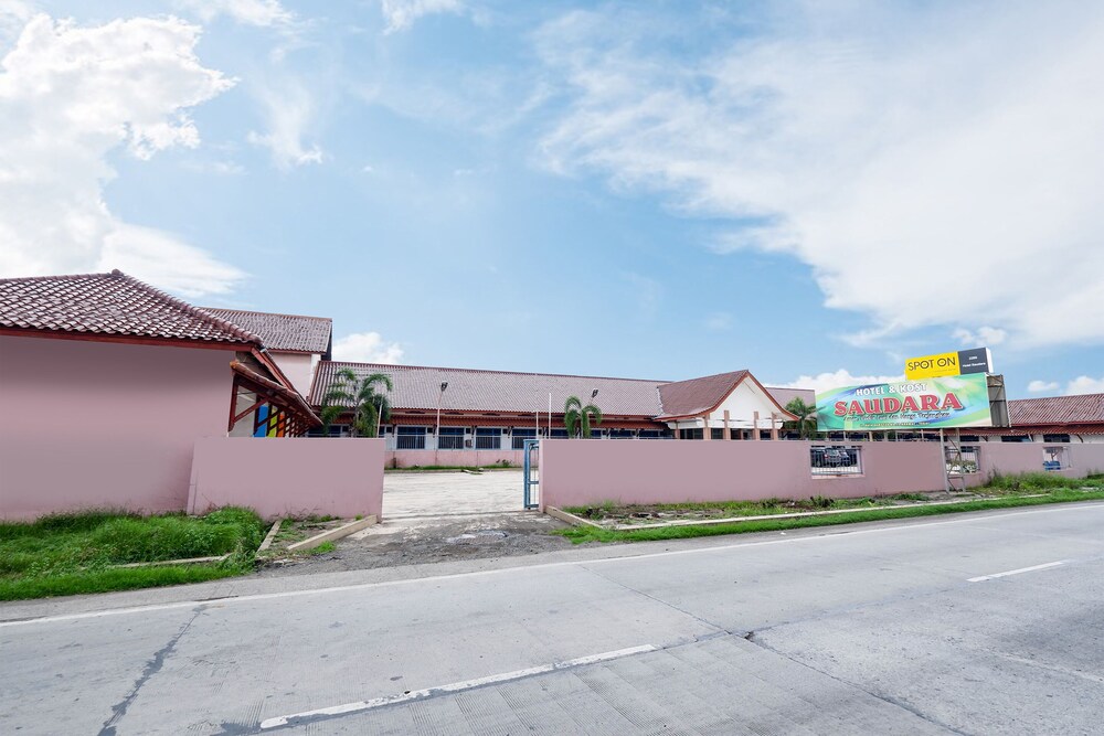 Hotel Saudara by OYO Rooms