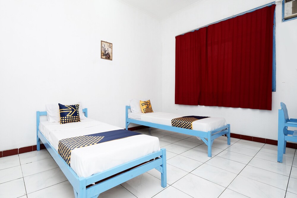 Hotel Saudara by OYO Rooms