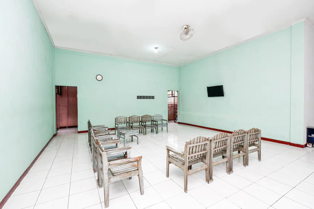 Hotel Saudara by OYO Rooms