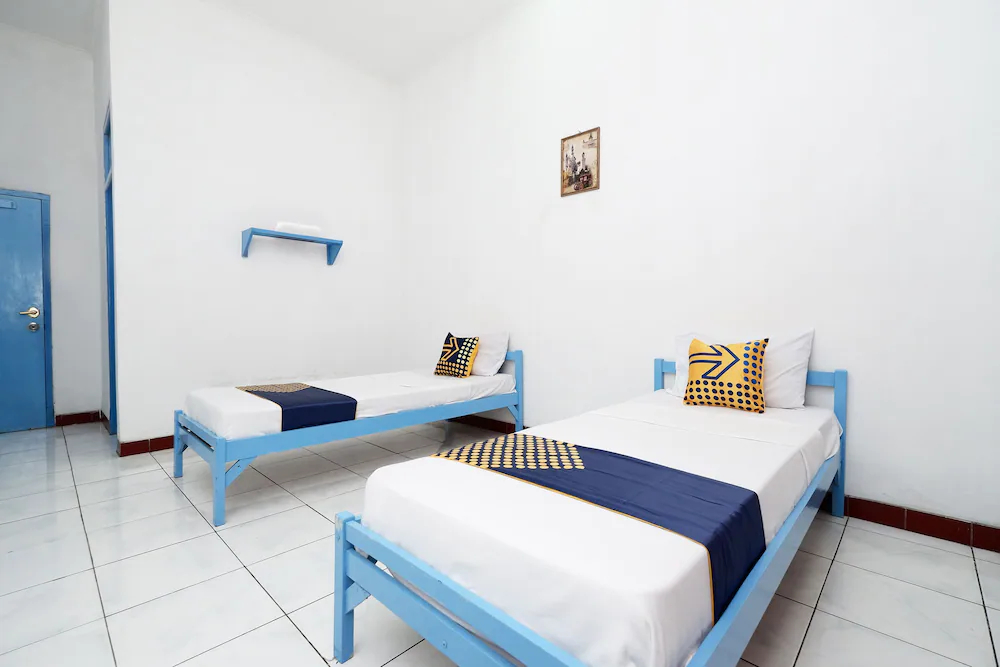 Hotel Saudara by OYO Rooms