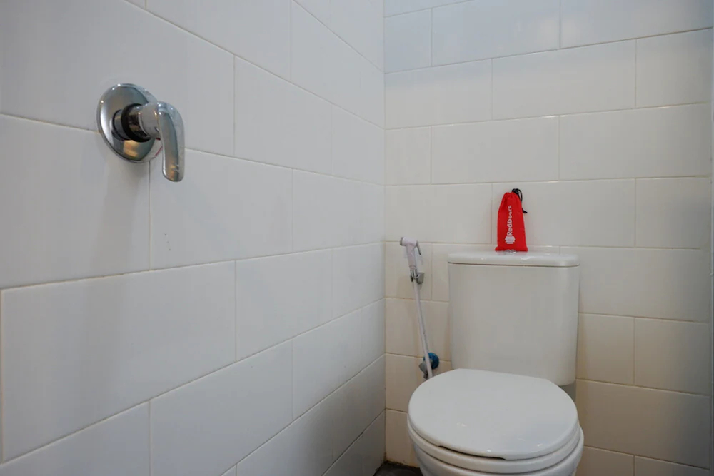 Hugo Suties by RedDoorz