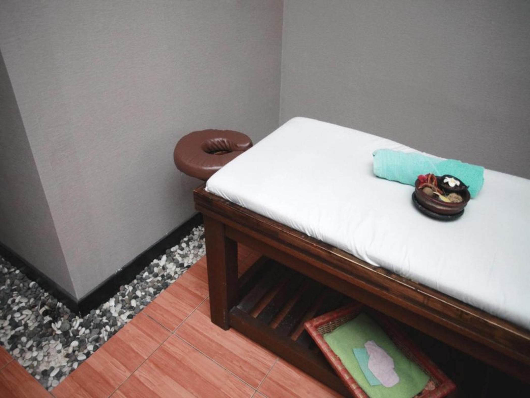 Karlita International