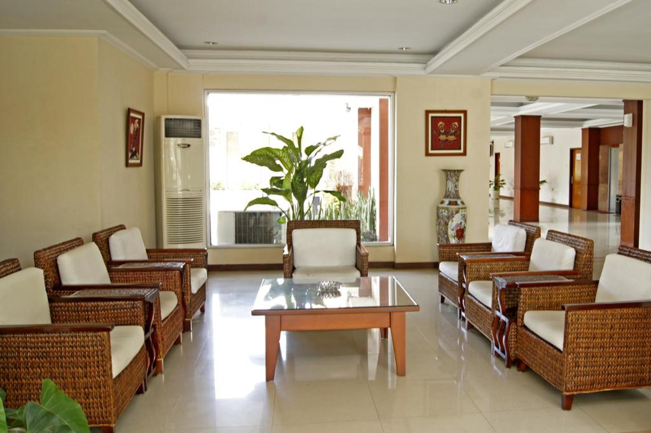 Karlita International