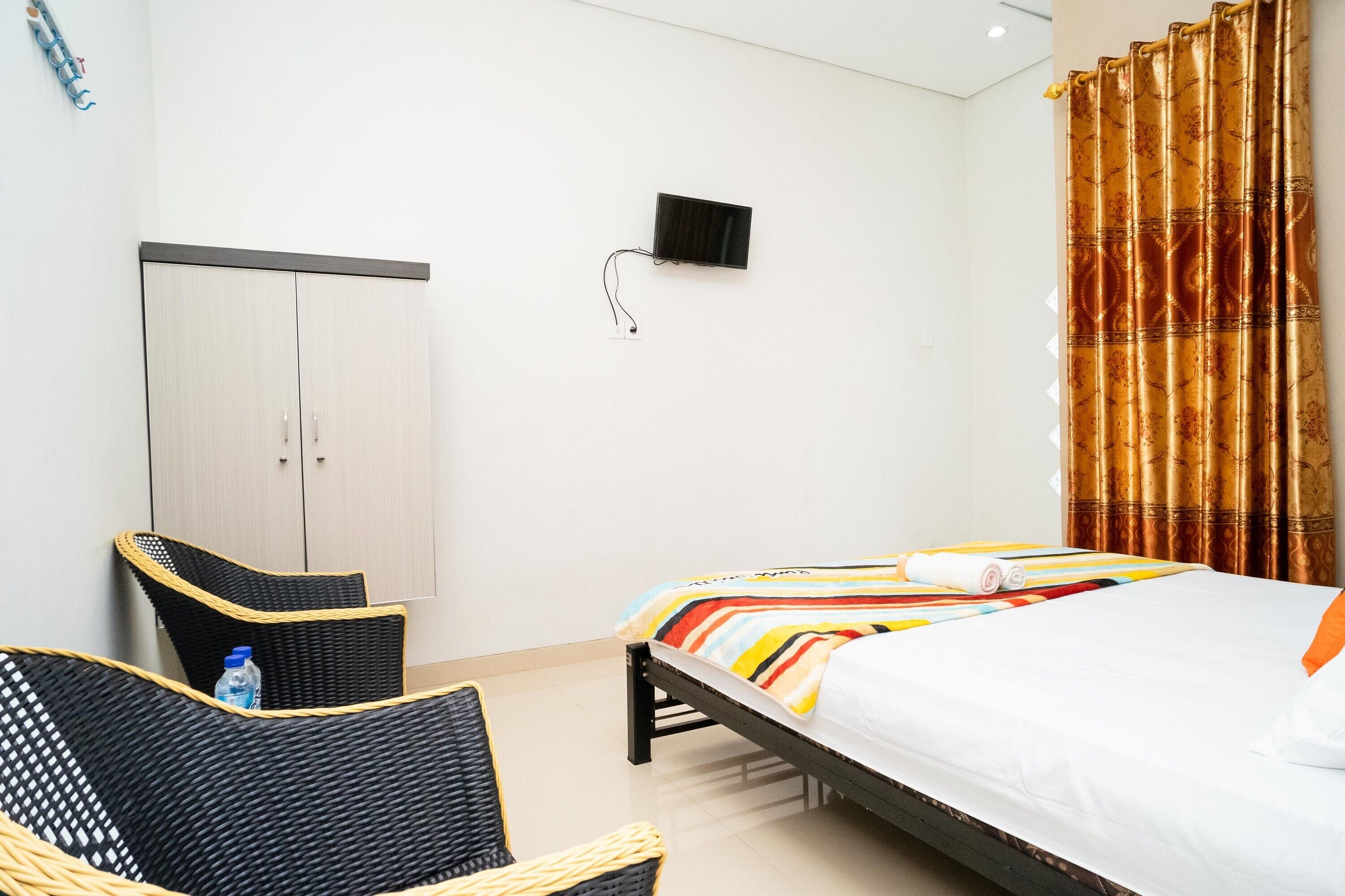 Sitiinggil Guesthouse by RedDoorz