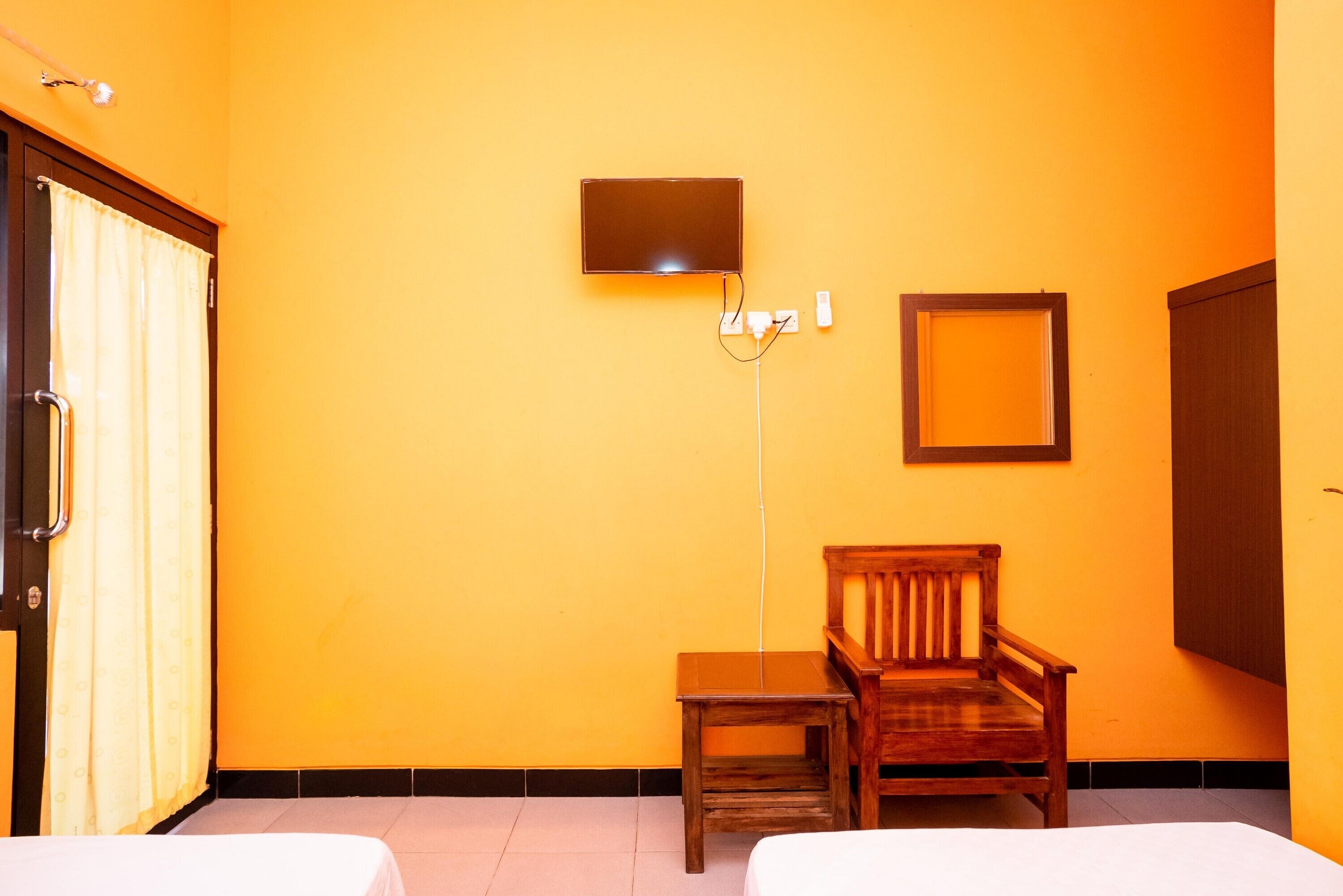 Sitiinggil Guesthouse by RedDoorz