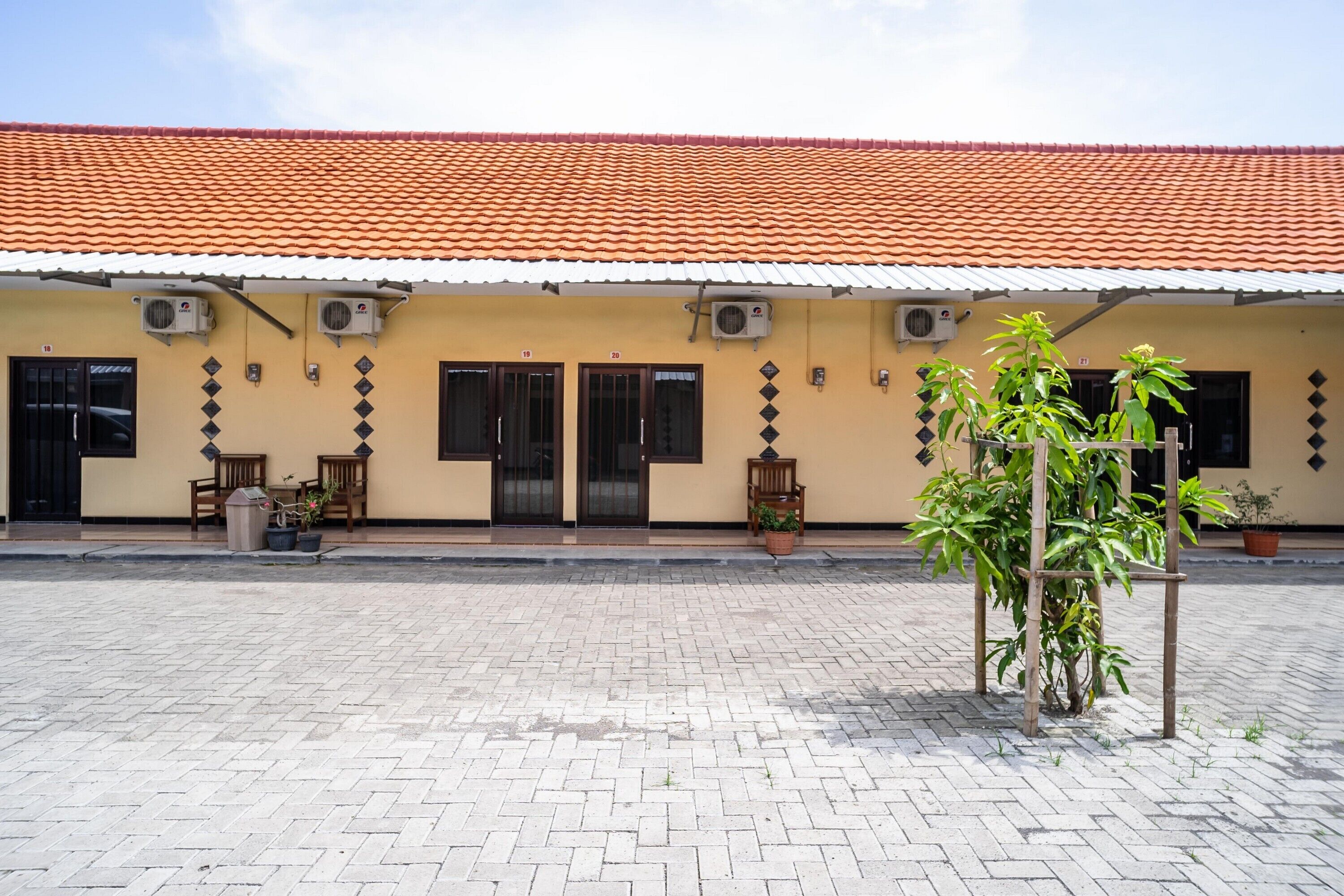 Sitiinggil Guesthouse by RedDoorz