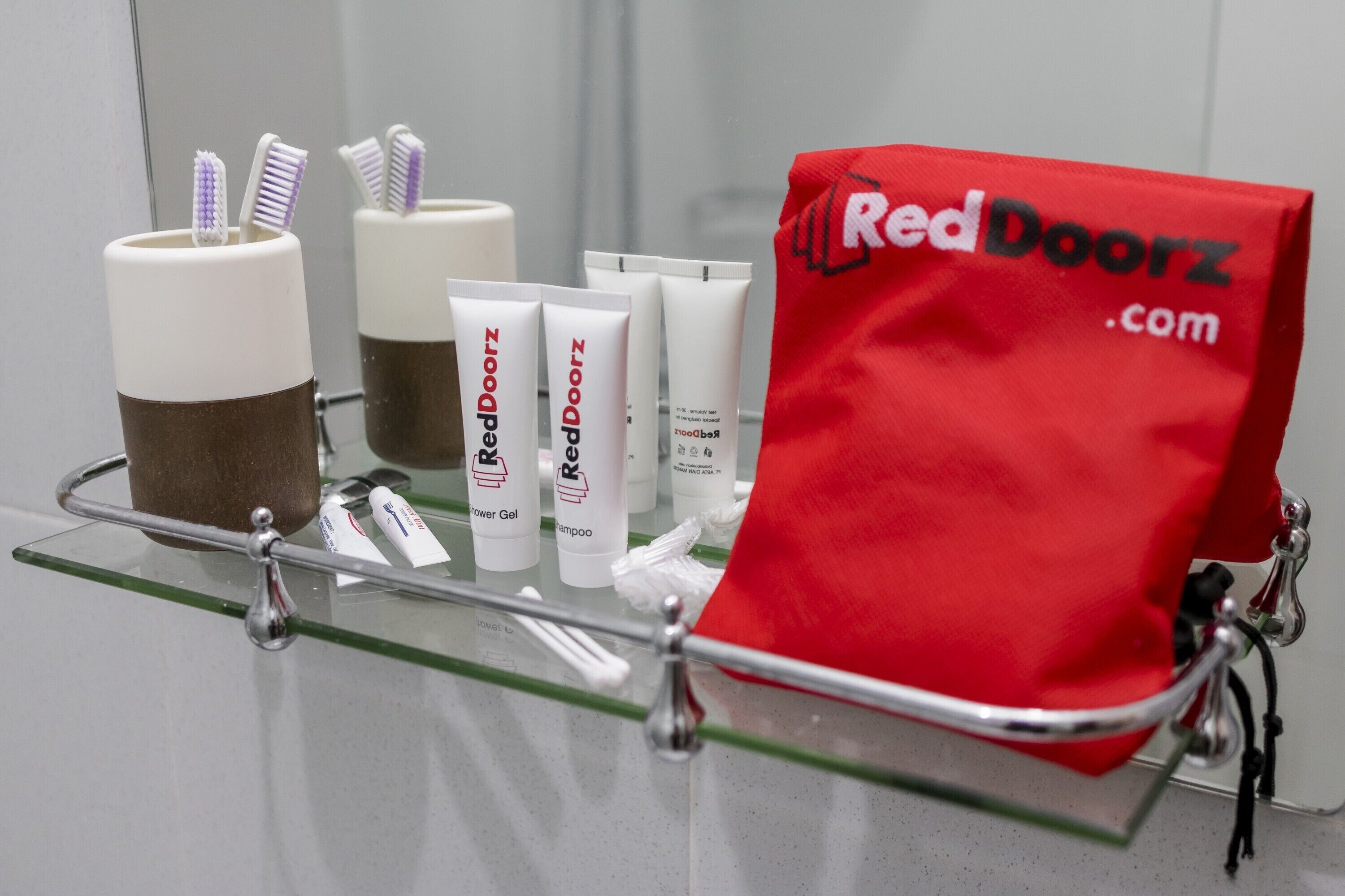 Sitiinggil Guesthouse by RedDoorz