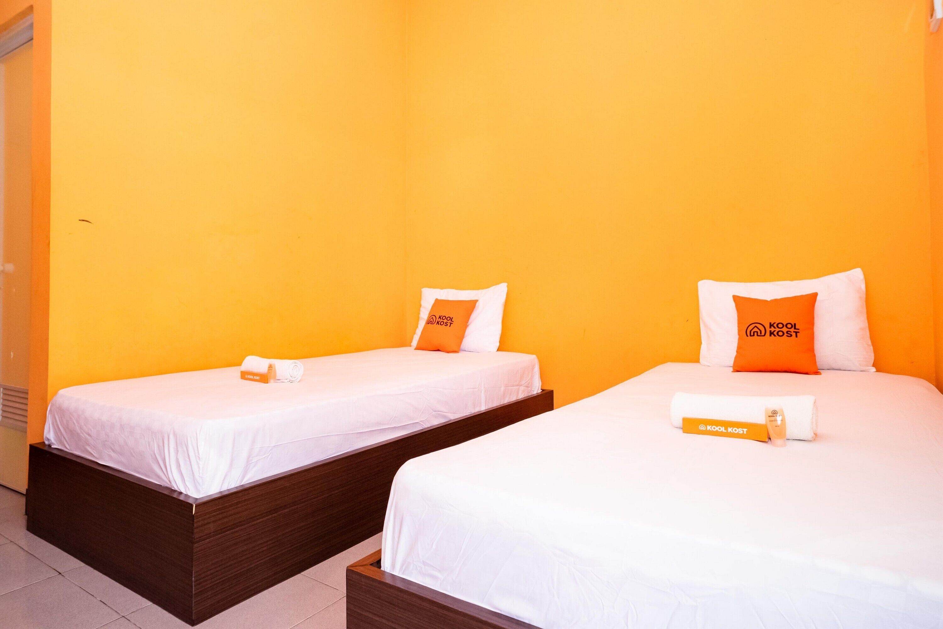 Sitiinggil Guesthouse by RedDoorz