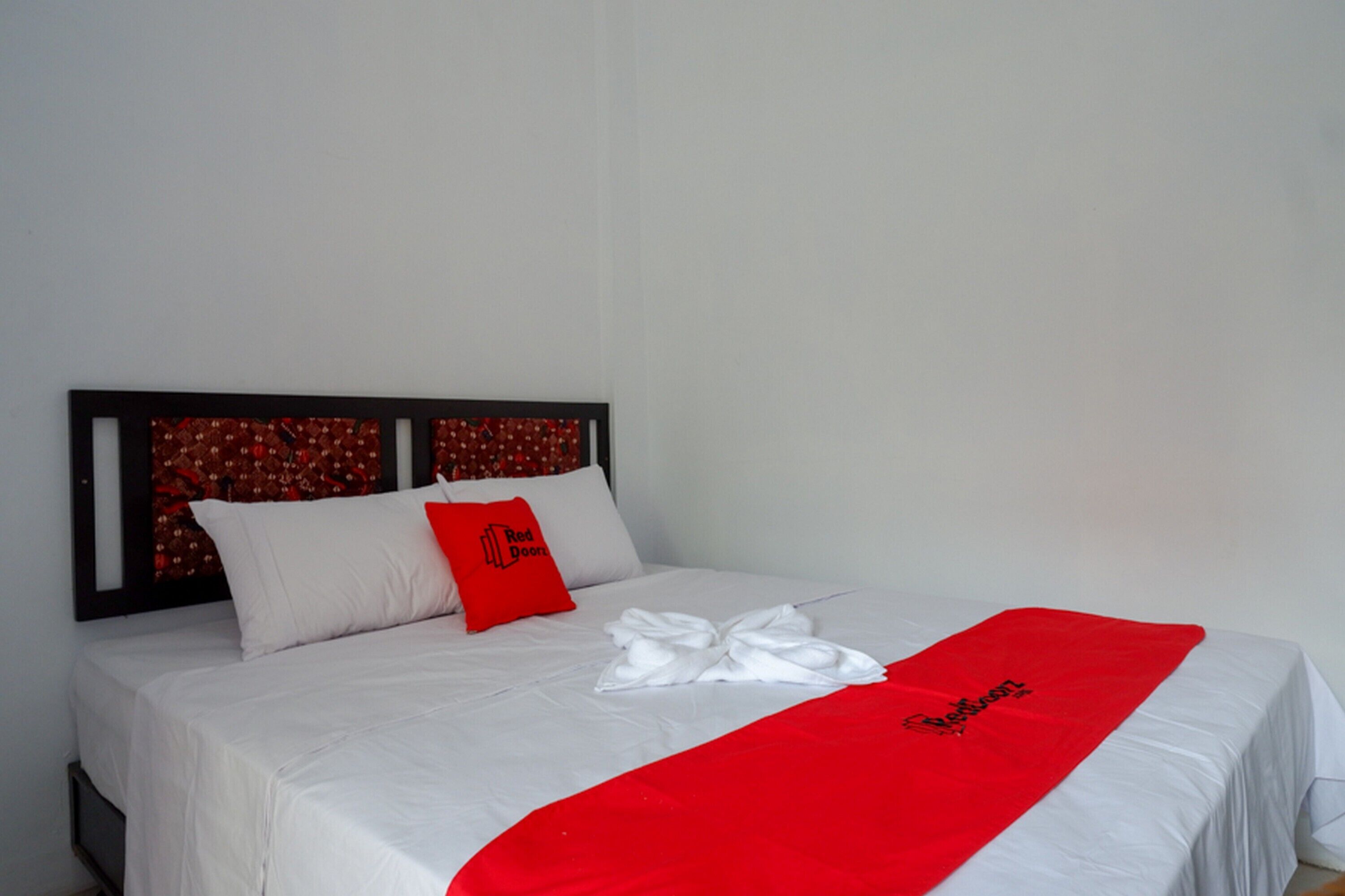 Capital O 92929 Hotel New Tirta Kencana Syariah