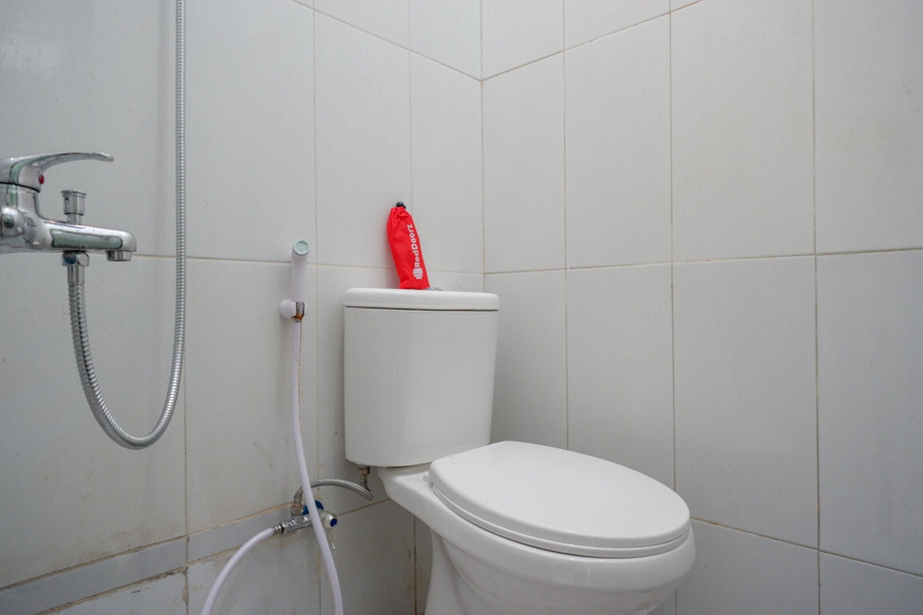 Capital O 92929 Hotel New Tirta Kencana Syariah