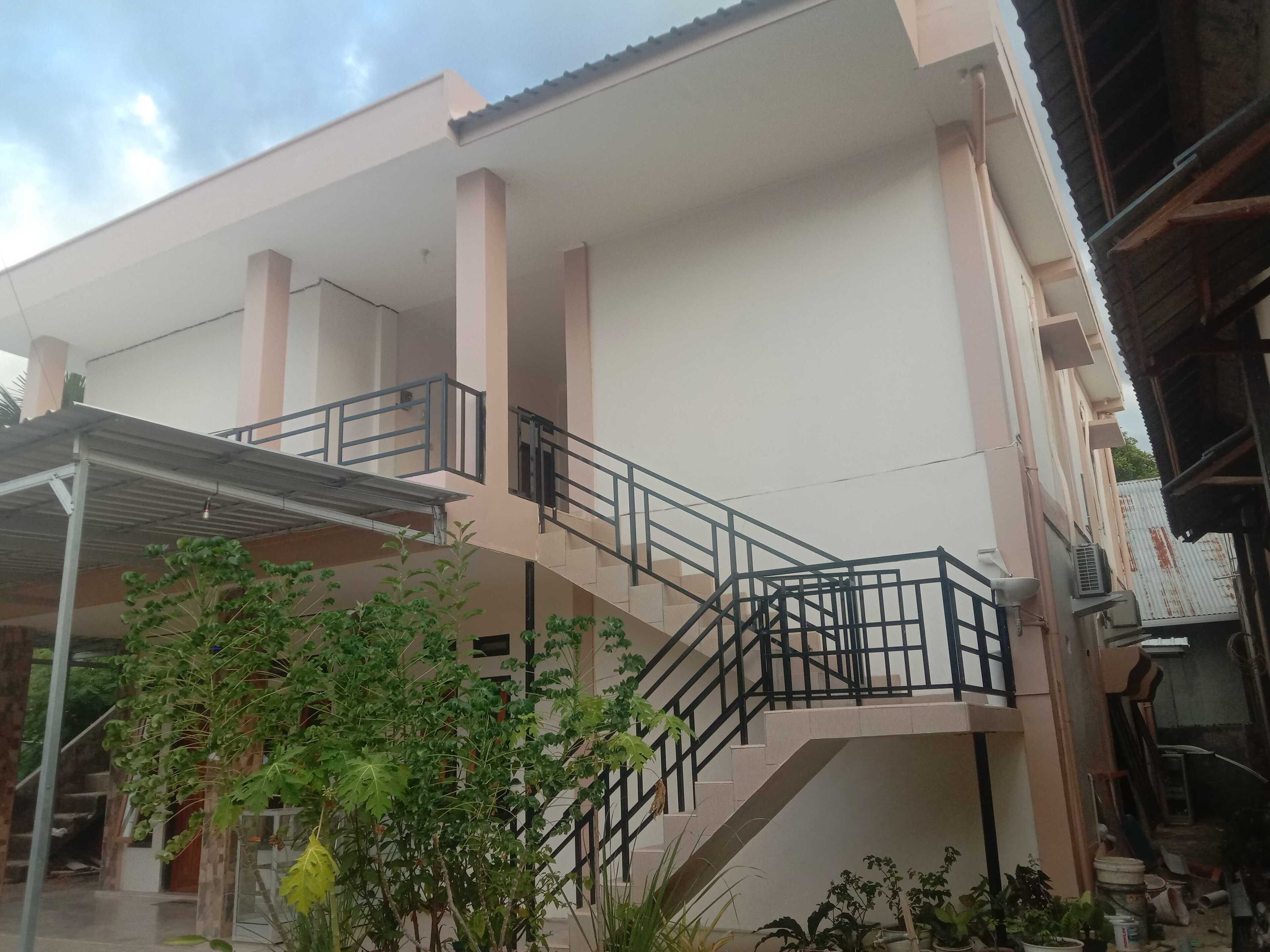 EXPRESS O Home Stay Dan Sewa Mobil Jhon's Family
