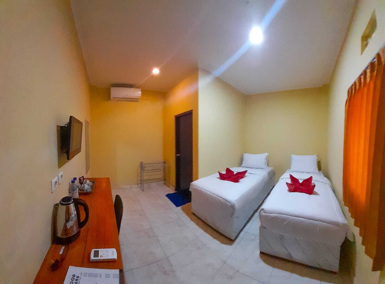 Fx72 Hotel