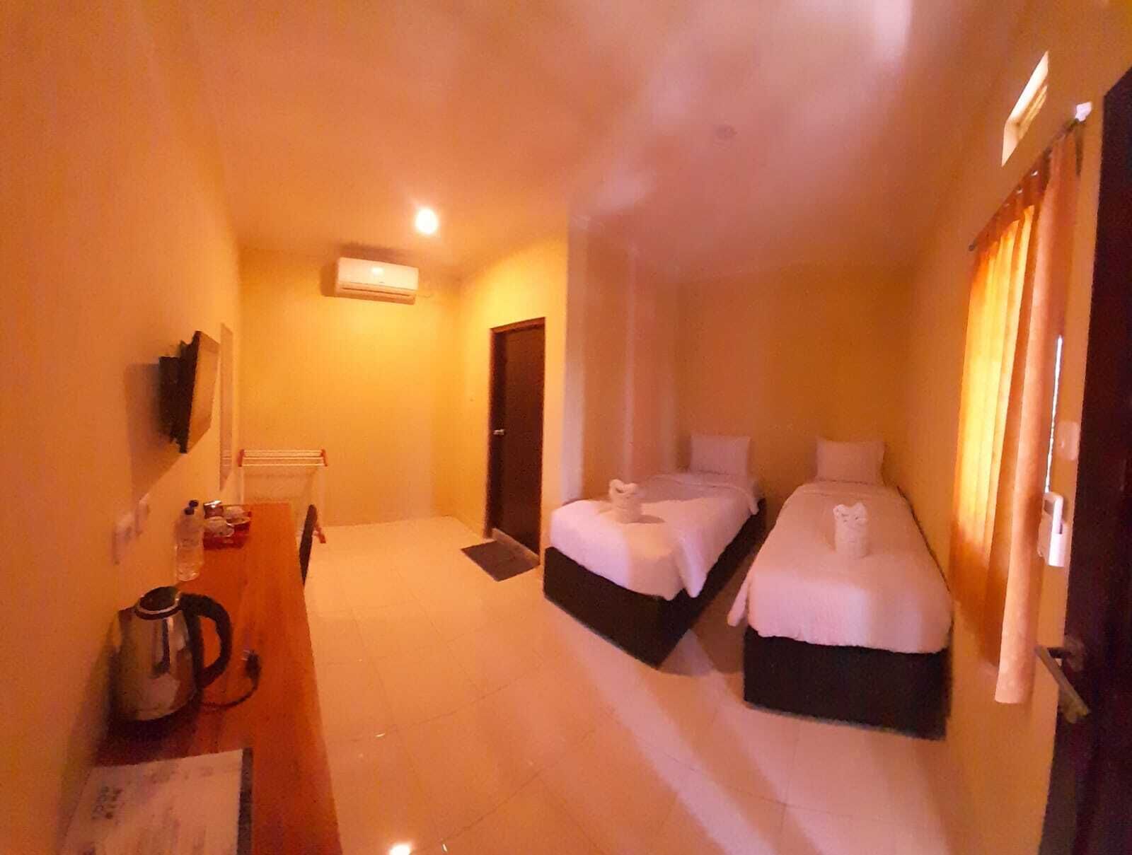 Fx72 Hotel