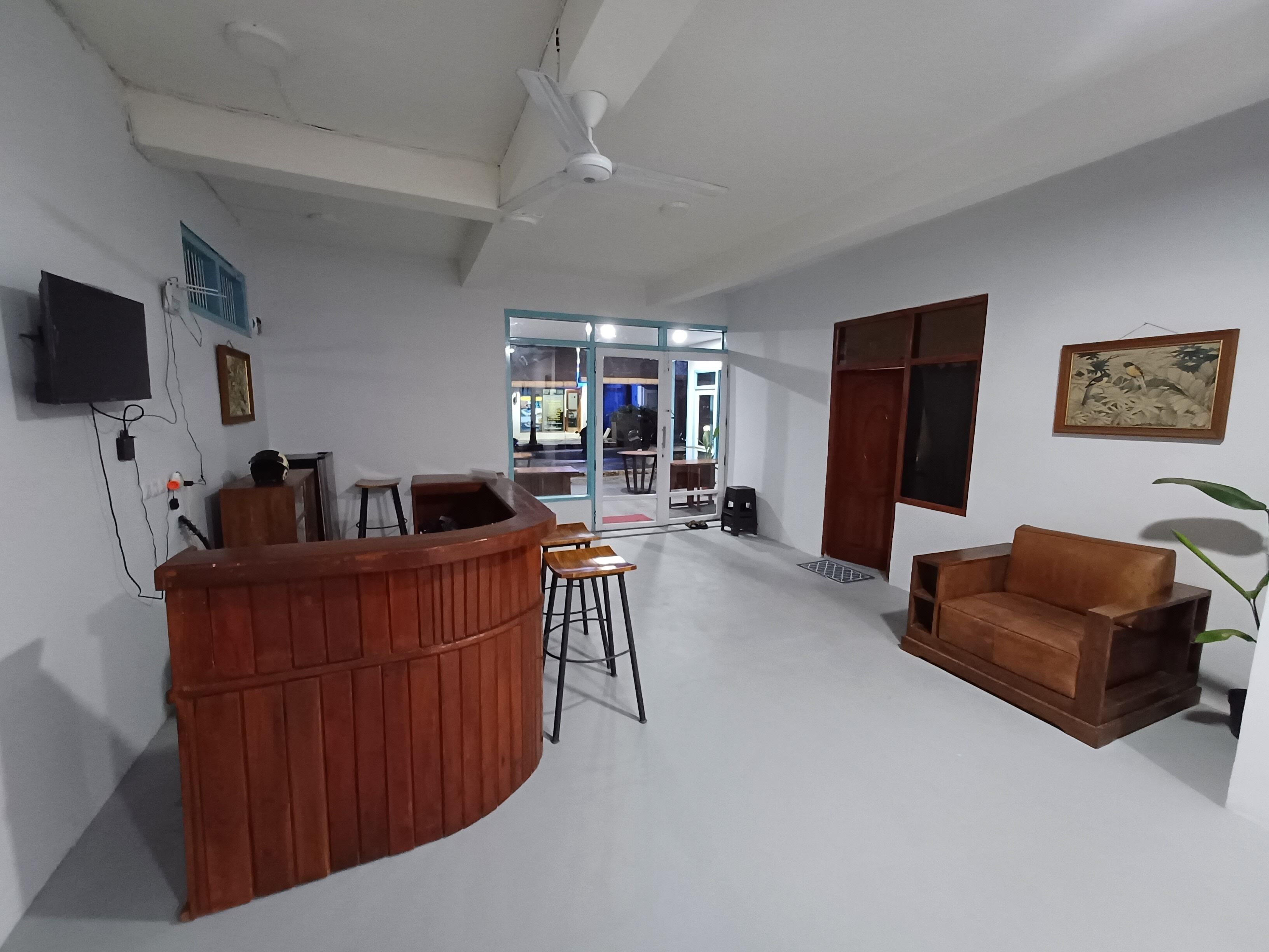 Komodo Indah Hotel