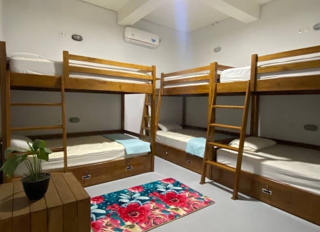 Komodo Indah Hotel