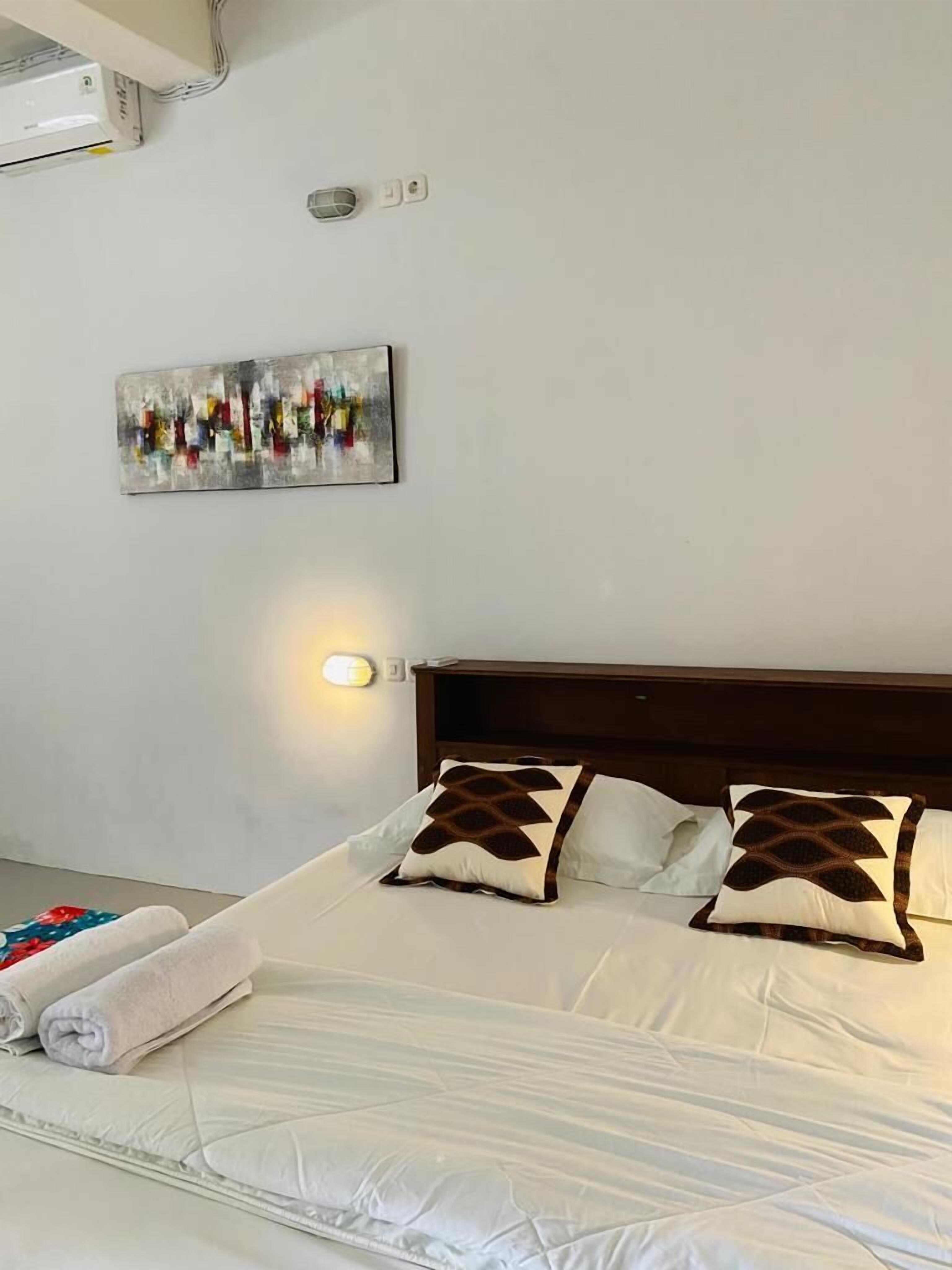 Komodo Indah Hotel
