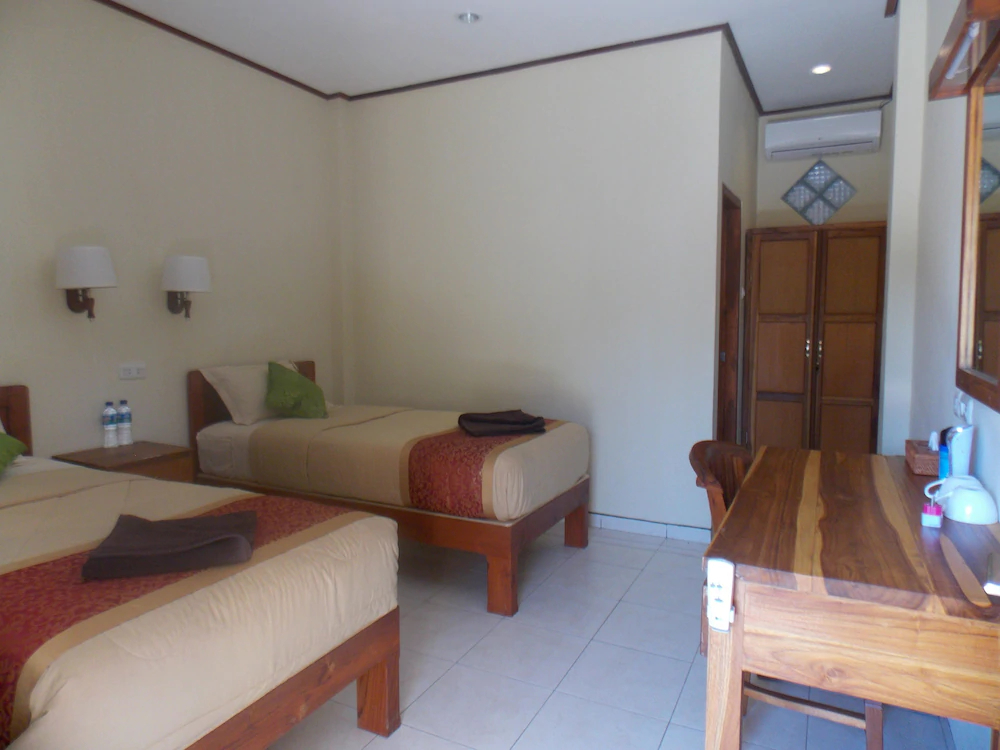 Komodo Lodge