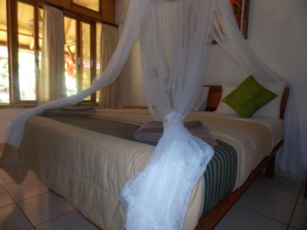 Komodo Lodge