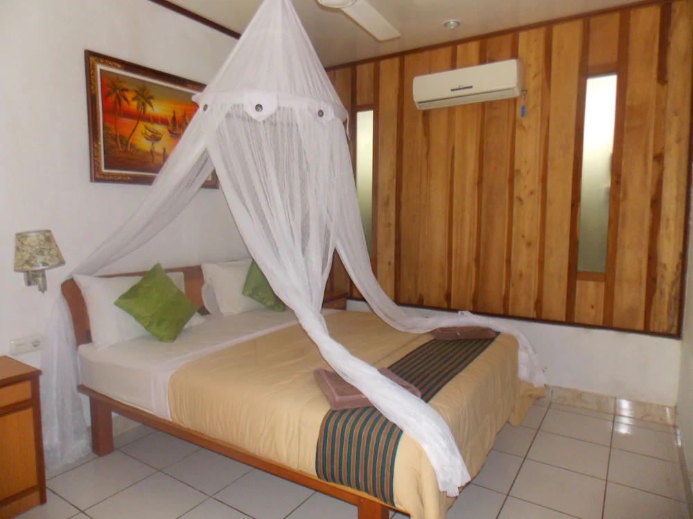 Komodo Lodge