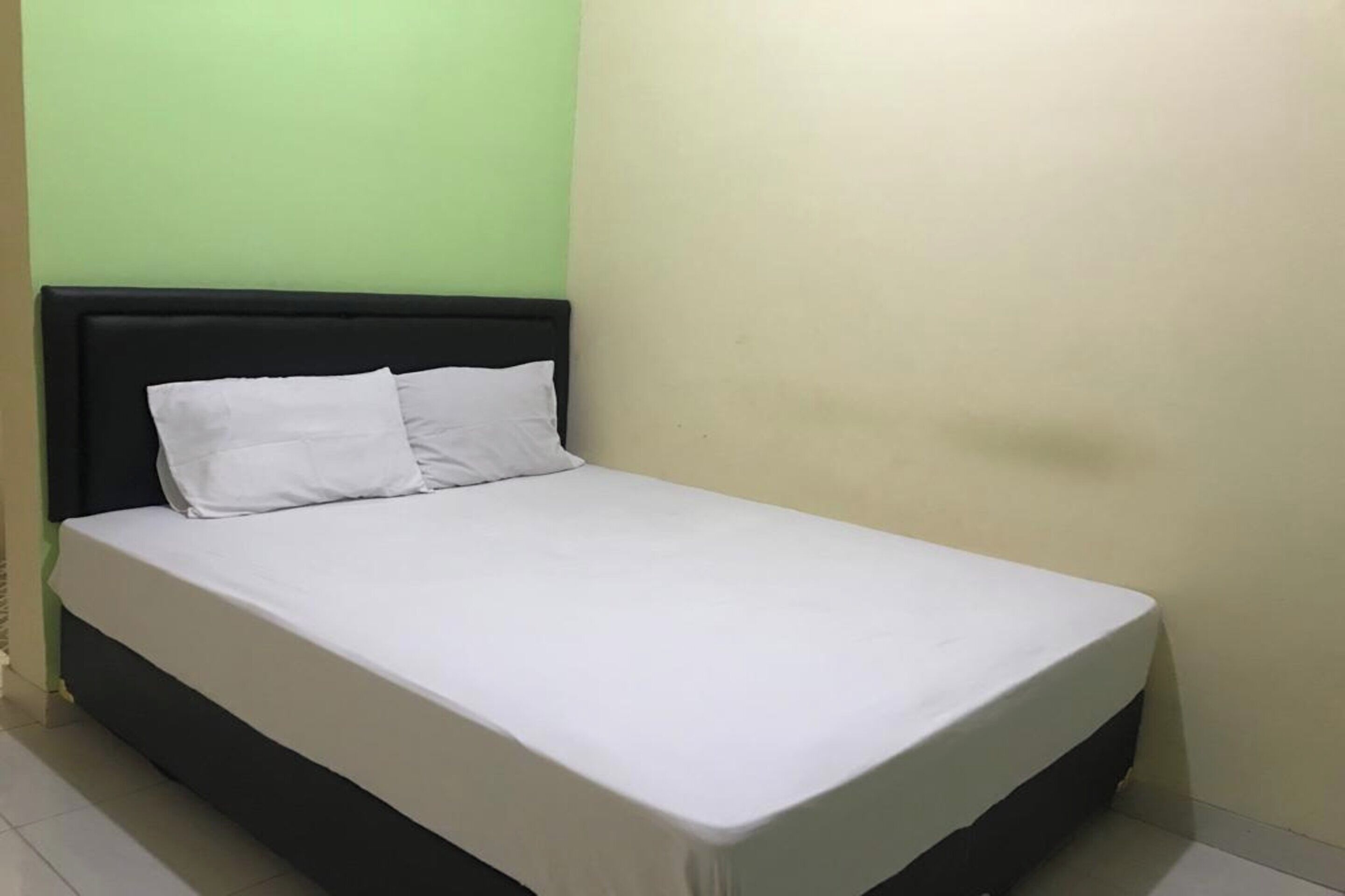 Penginapan Mc Lodge By OYO