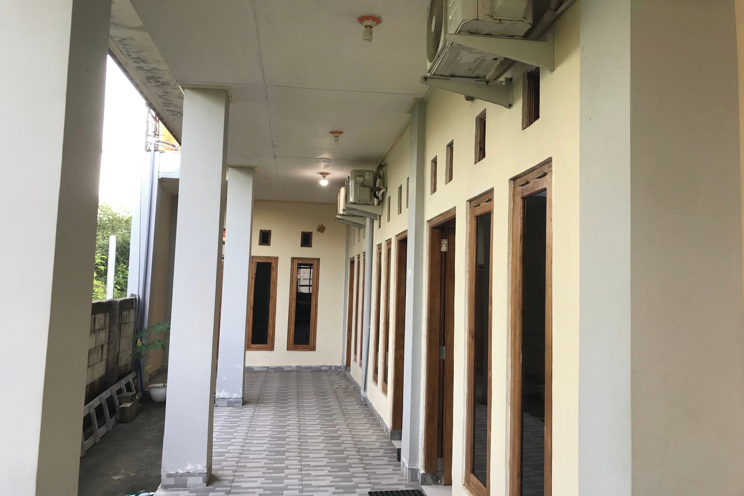 Penginapan Mc Lodge By OYO