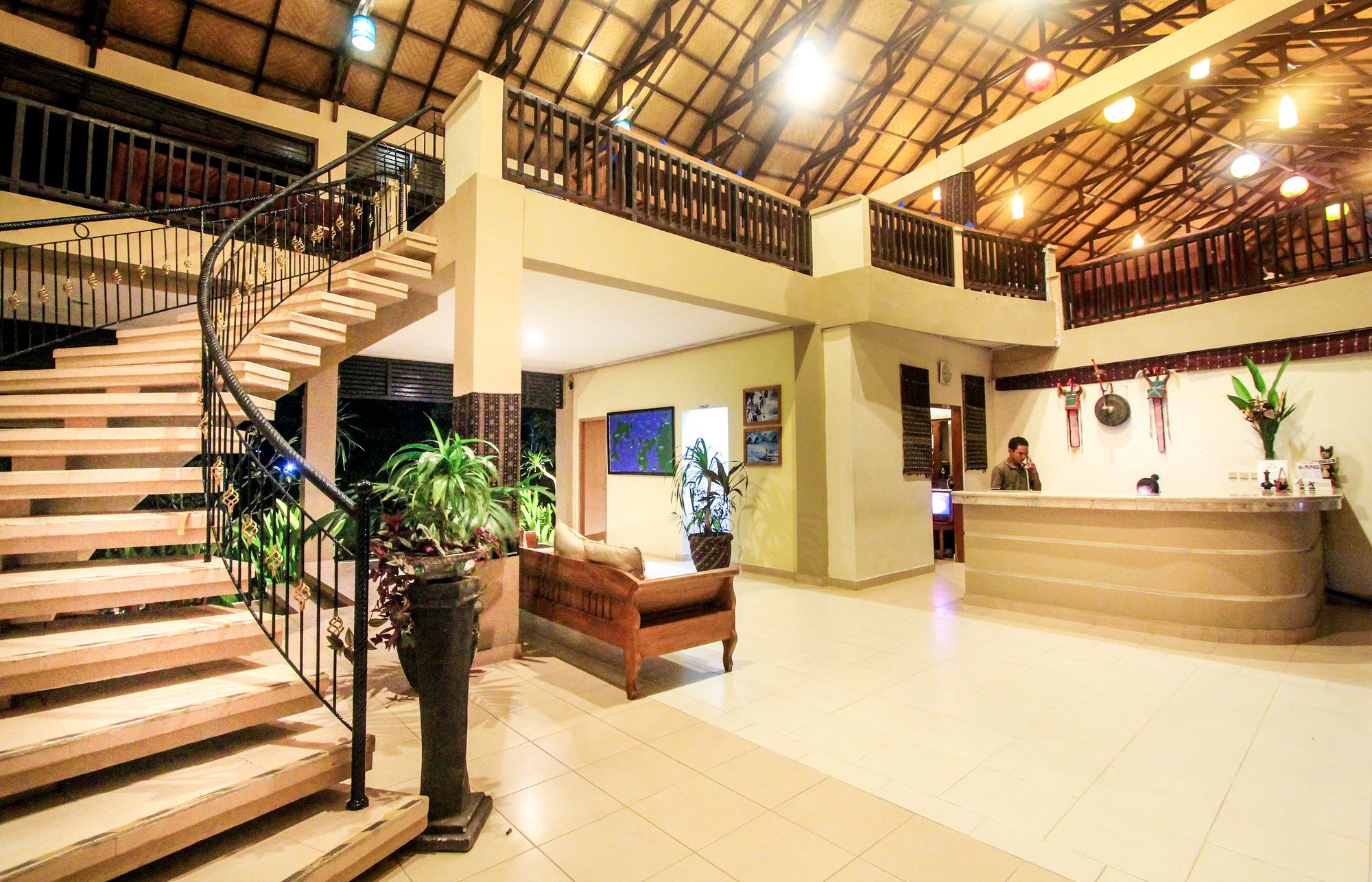Puri Sari Beach Hotel