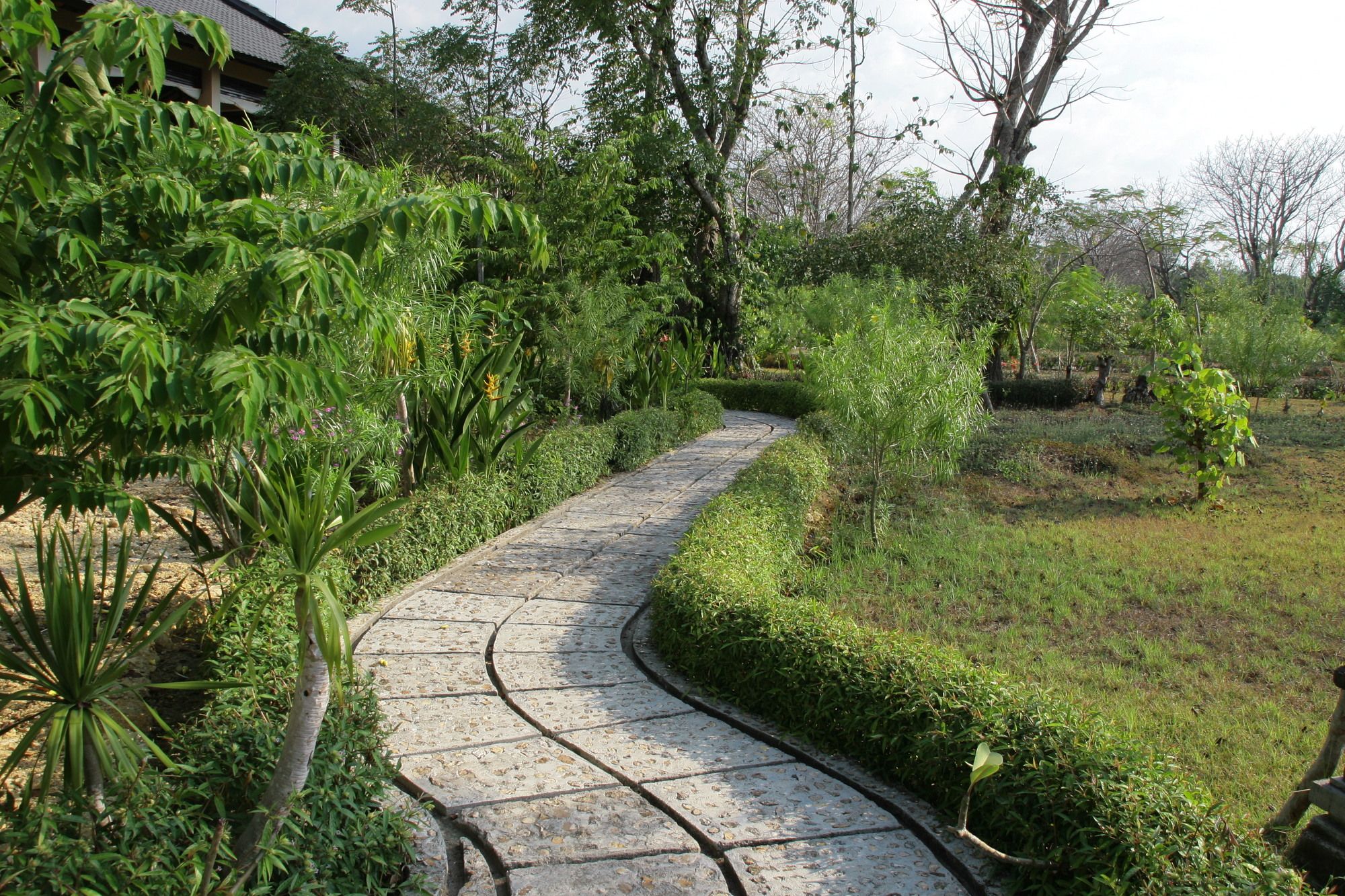Puri Sari Beach Hotel