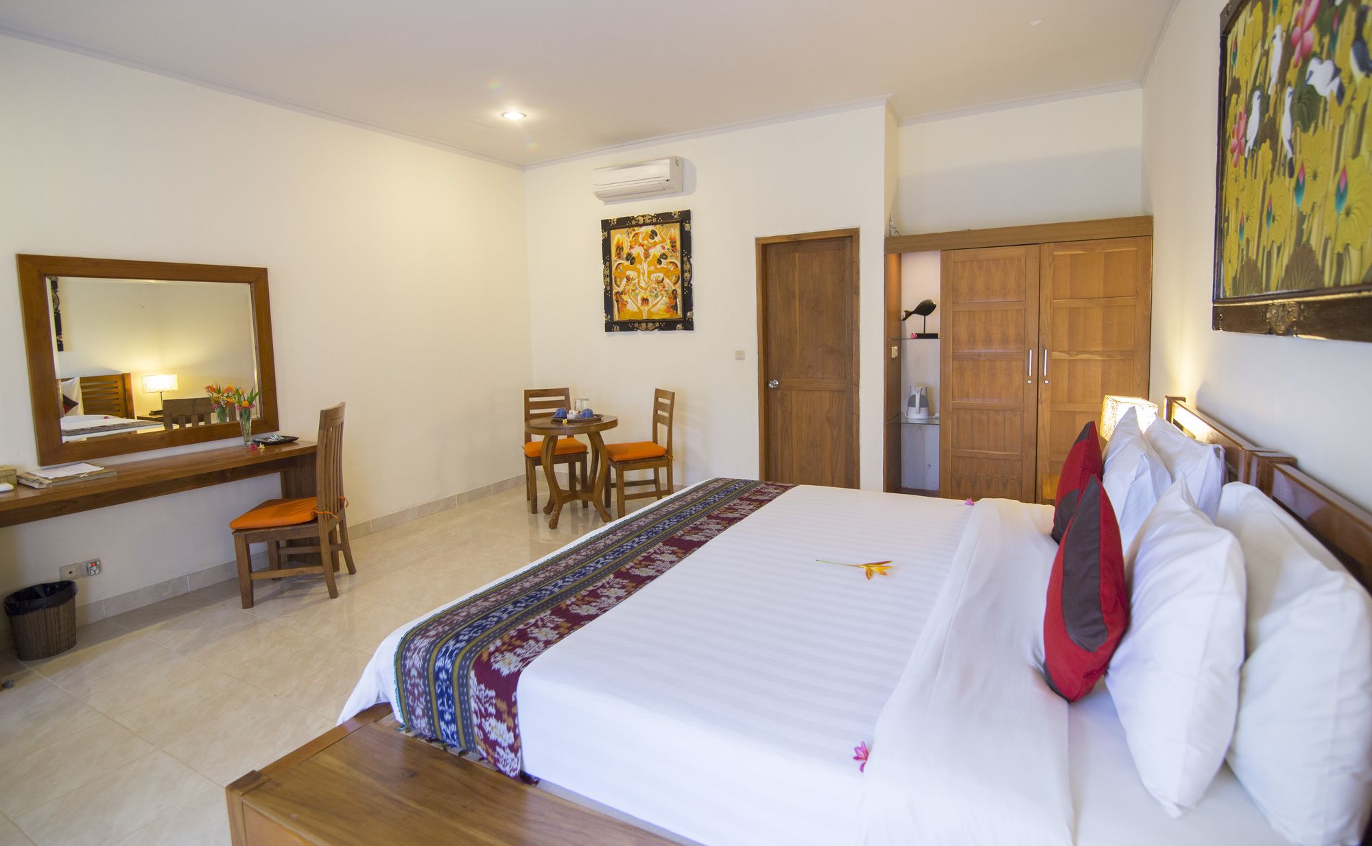 Puri Sari Beach Hotel
