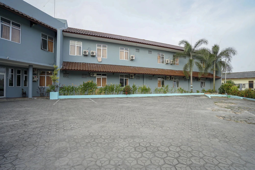 Bravo Residence by OYO Rooms