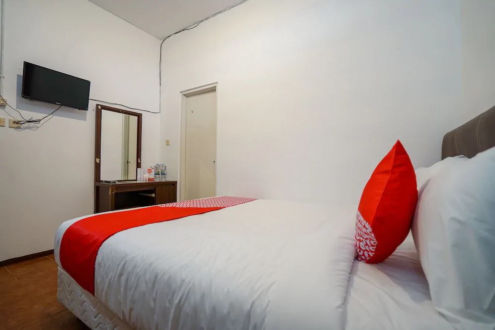 Bravo Residence by OYO Rooms