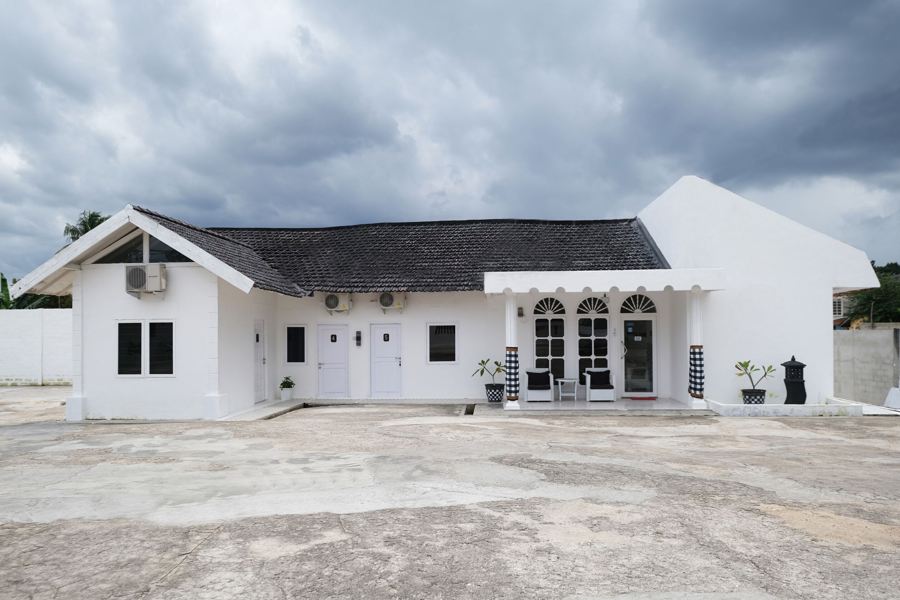 Dewi Residence 1
