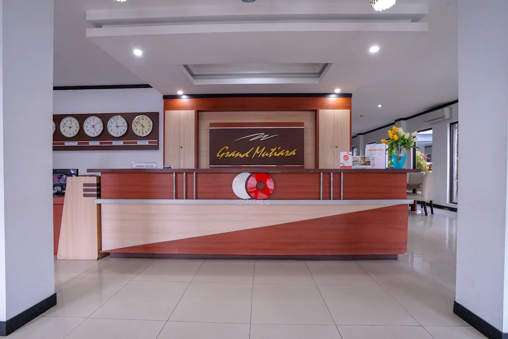 Grand Mutiara Hotel by OYO Rooms