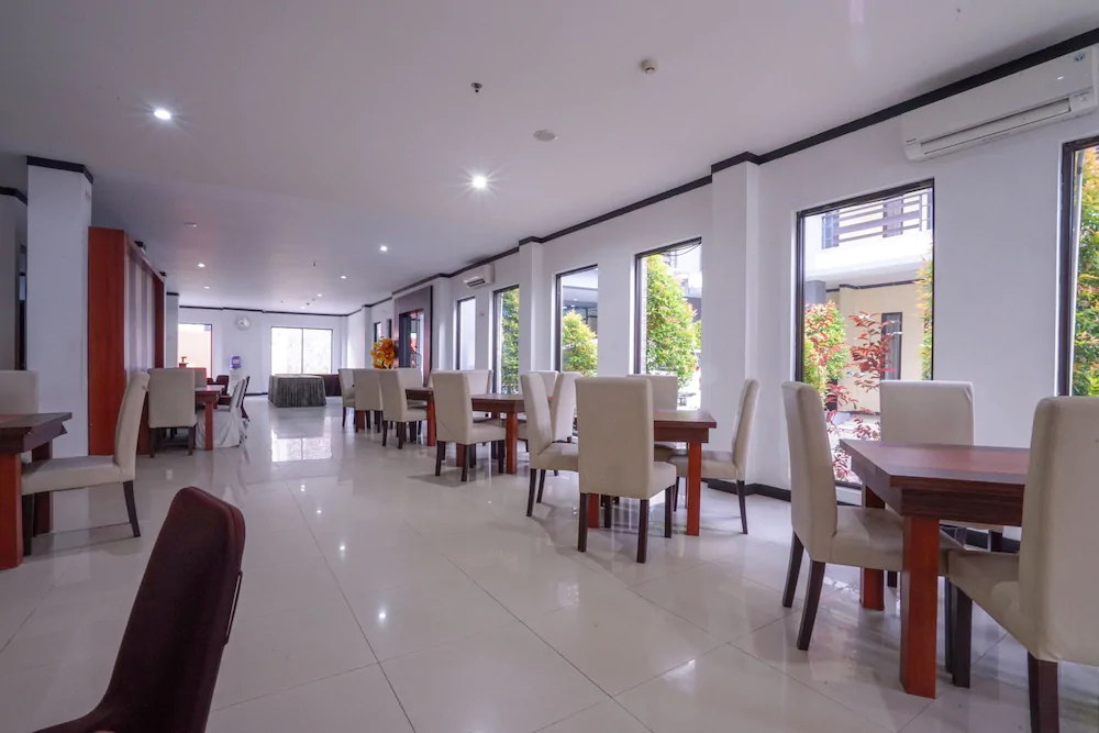 Grand Mutiara Hotel by OYO Rooms